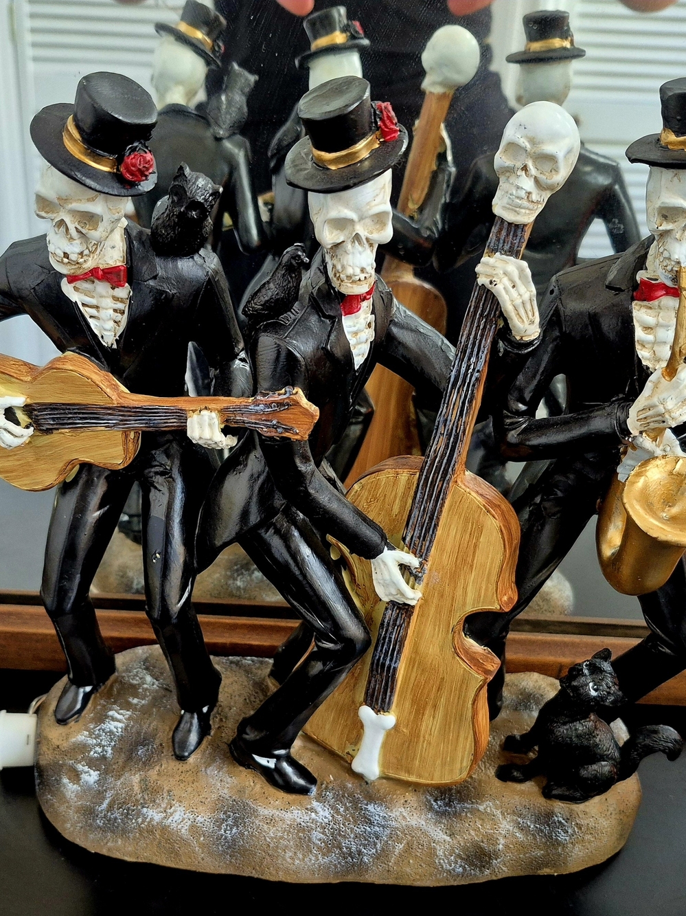 NWOT Skeleton Jazz Band Figurine - Black and Cream Holiday Decor~